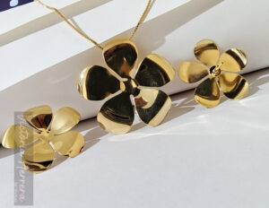 Conjunto Flor Delicata - Brinco e Colar